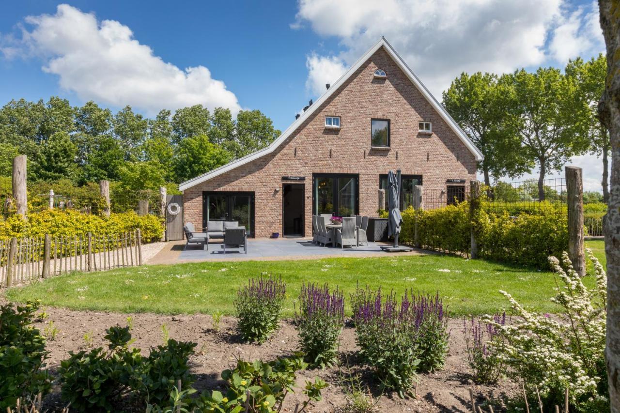 Vakantiehuis - Lepelstraat 18A: 't Blauwtje Vrouwenpolder Buitenkant foto