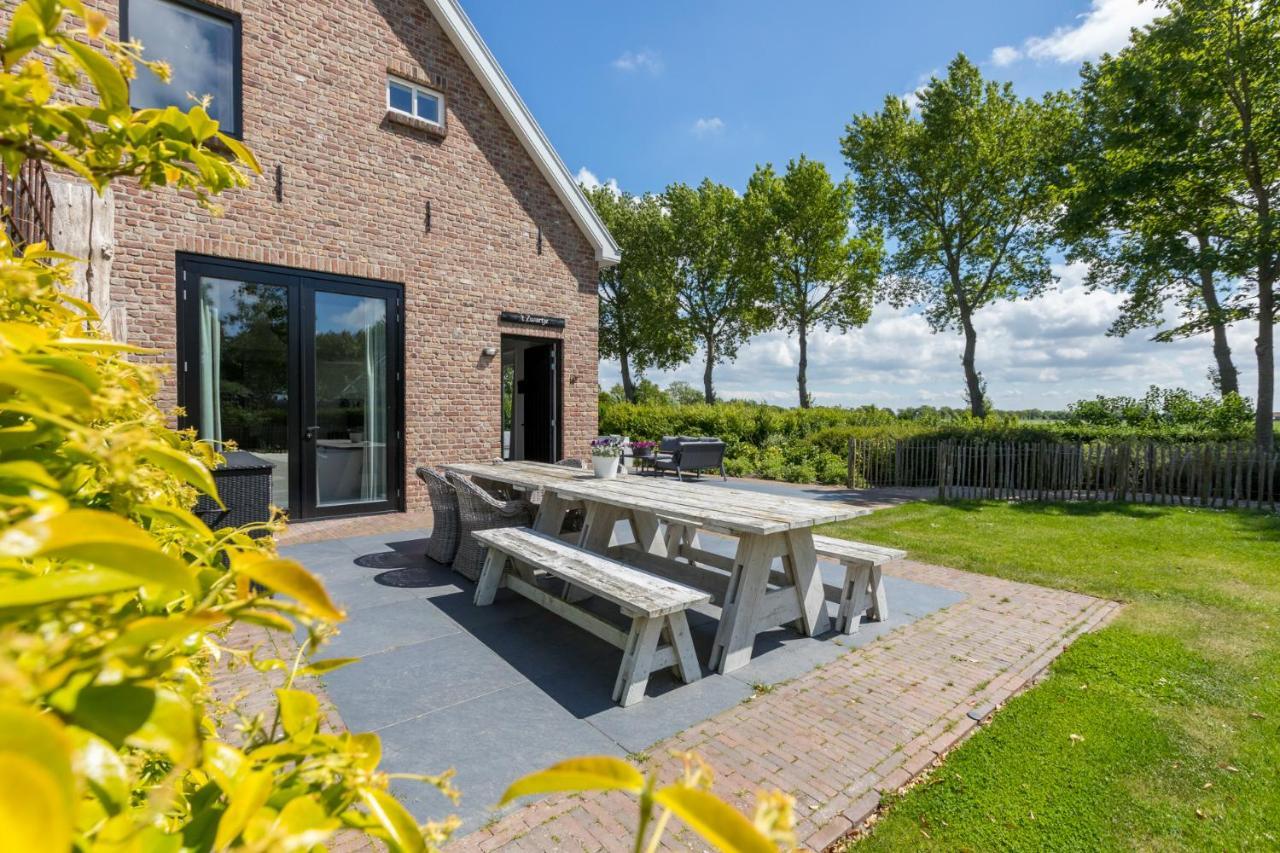 Vakantiehuis - Lepelstraat 18A: 't Blauwtje Vrouwenpolder Buitenkant foto